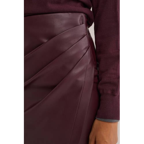 WE Fashion imitatieleren rok donkerrood afbeelding