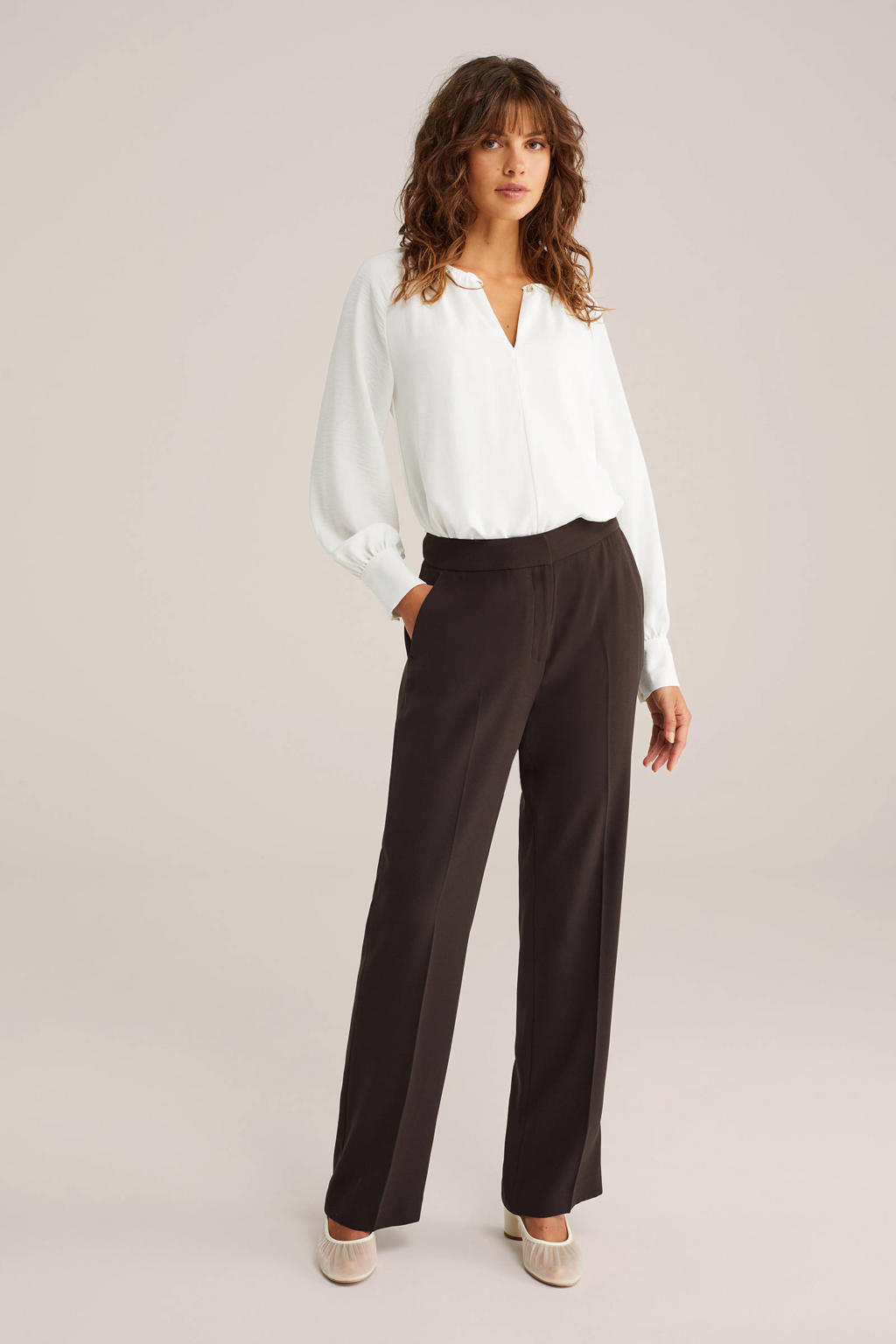 Witte dames WE Fashion blouse van polyester met effen, lange mouwen, ronde hals en knoopsluiting