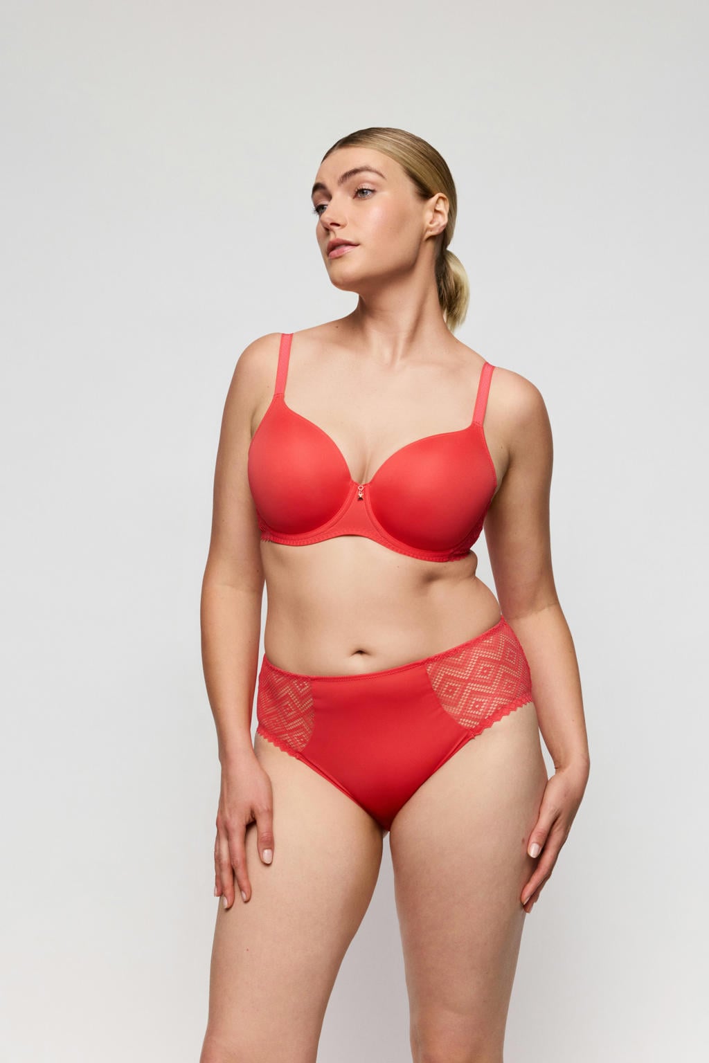 PrimaDonna Twist voorgevormde T-shirt-bh met beugel Grace Bay rood