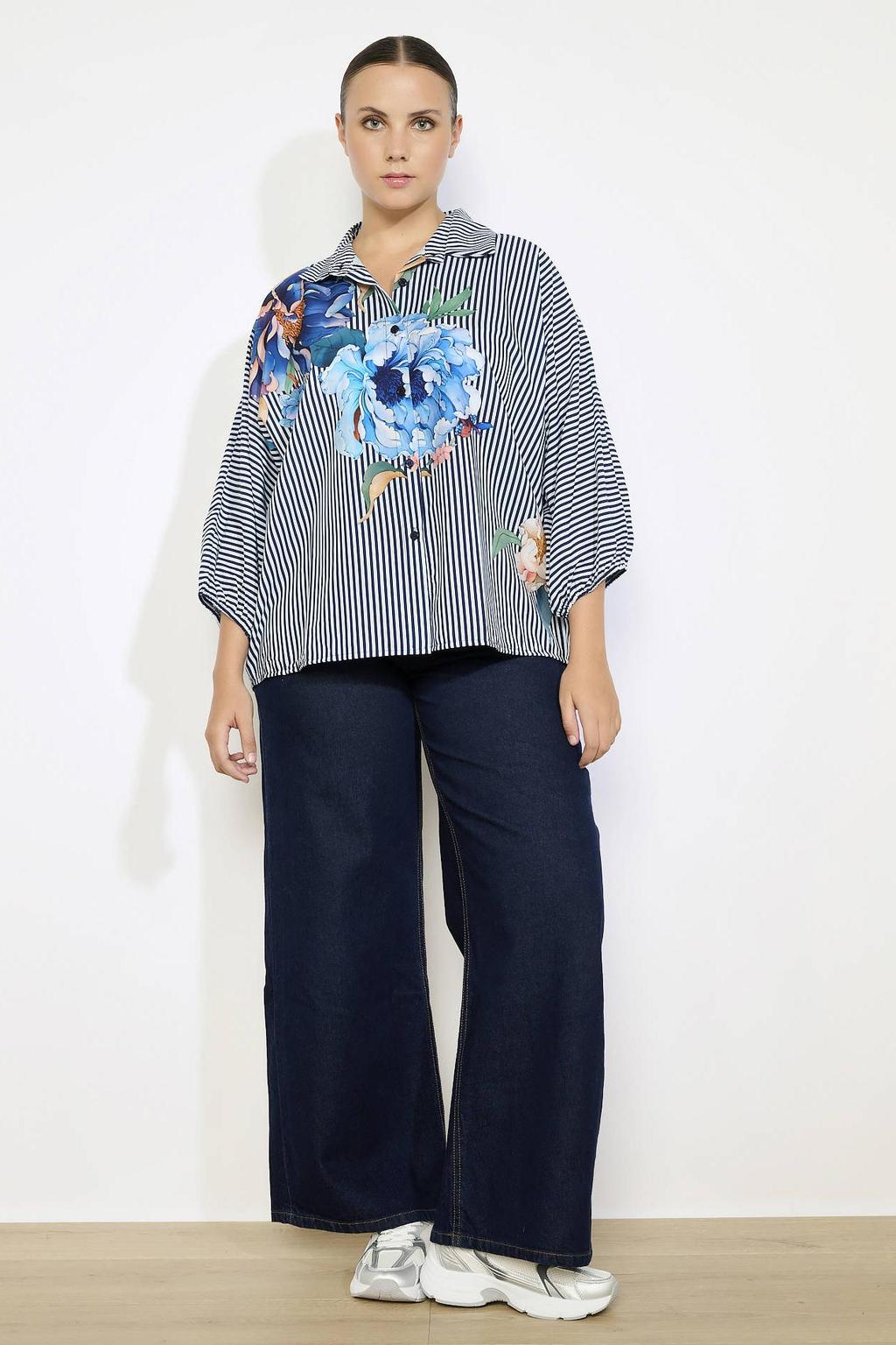 Donkerblauwe dames LOLALIZA gestreepte blouse van polyester met driekwart mouwen, klassieke kraag en knoopsluiting