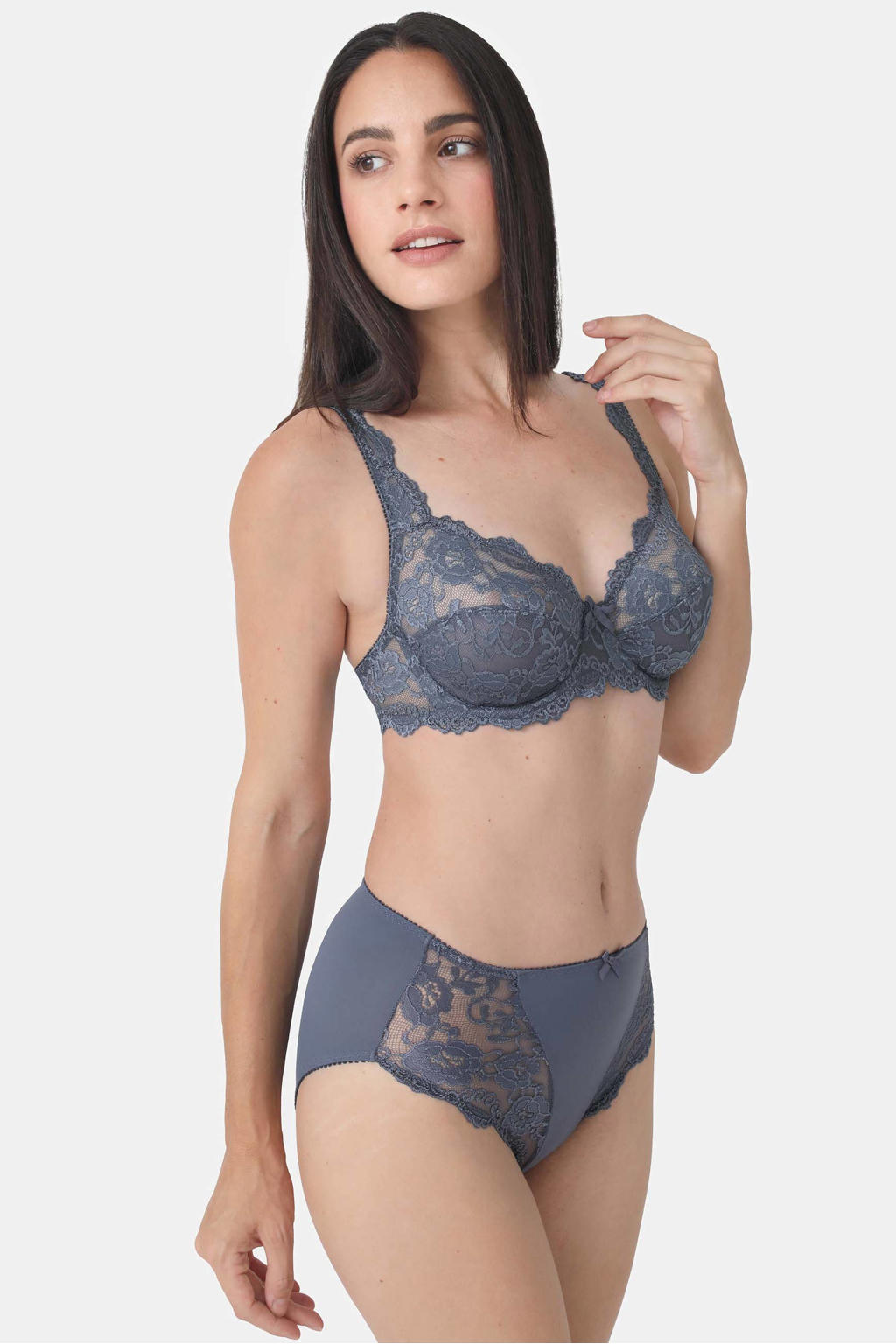 Sassa Mode niet-voorgevormde beugelbh Classic Lace blauw