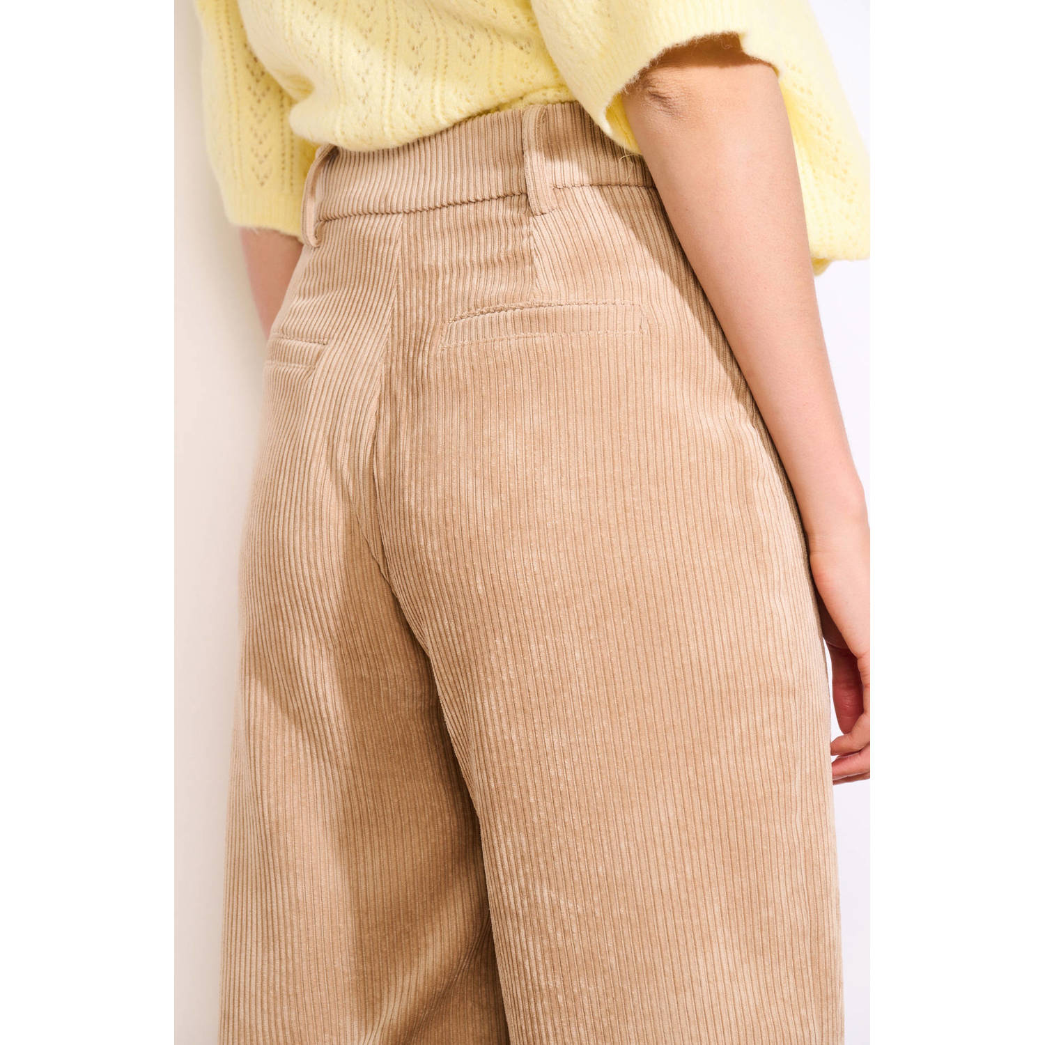 LOLALIZA corduroy mom high waist broek camel