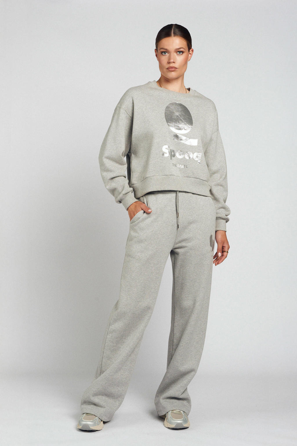 Lichtgrijze dames Spooq the label wide leg regular waist sweatpants met elastische tailleband met koord en effen
