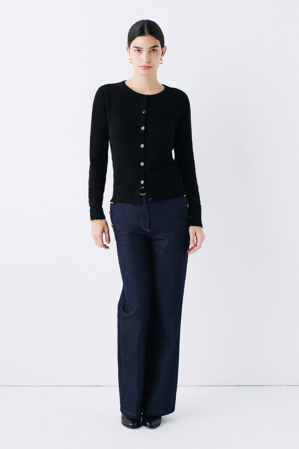 Zwarte dames Caroll gebreid vest van kasjmier met effen, lange mouwen, ronde hals en knoopsluiting