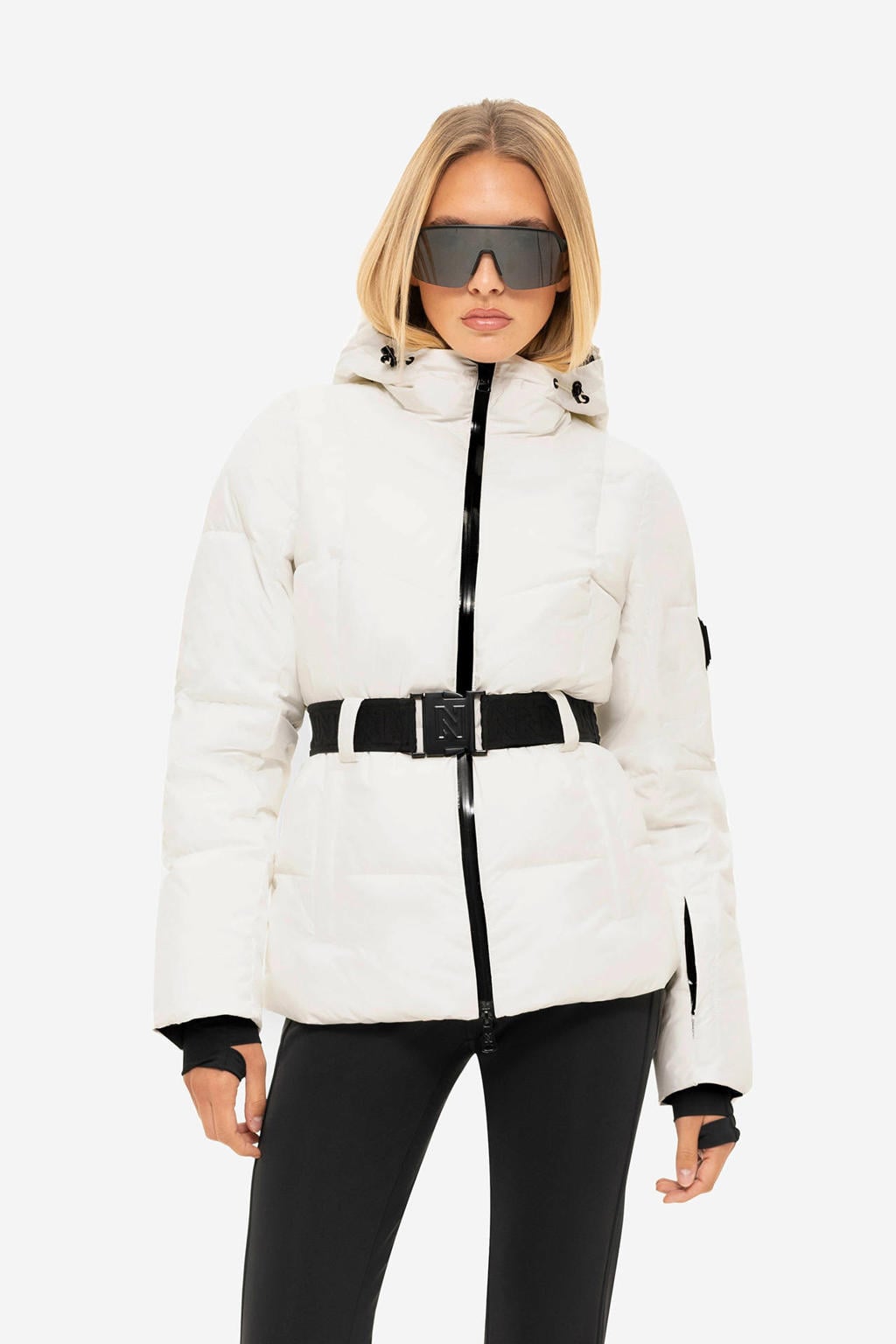 Witte dames NIKKIE ski-jas Nateland van polyester met effen, capuchon, ritssluiting en ceintuur