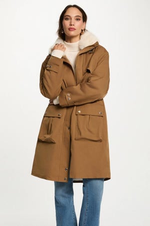 parka camel