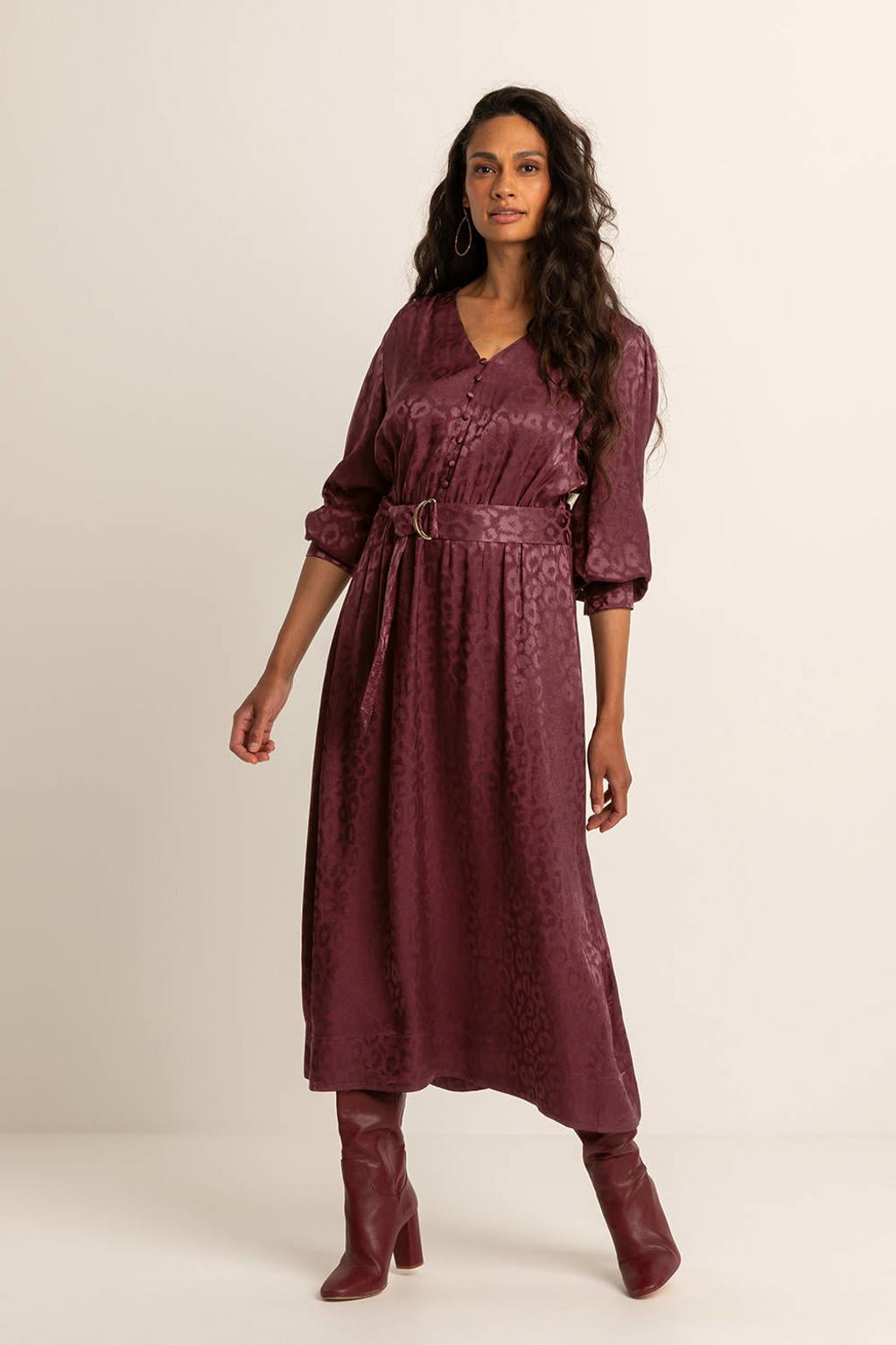 Donkerrode dames Expresso midi jurk van viscose met lange mouwen, V-hals en knoopsluiting