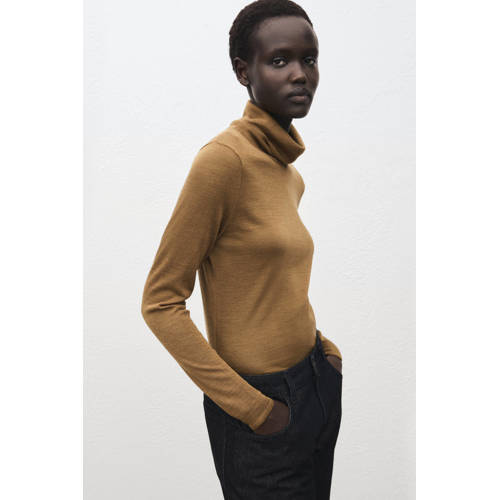 Mango coltrui oker afbeelding
