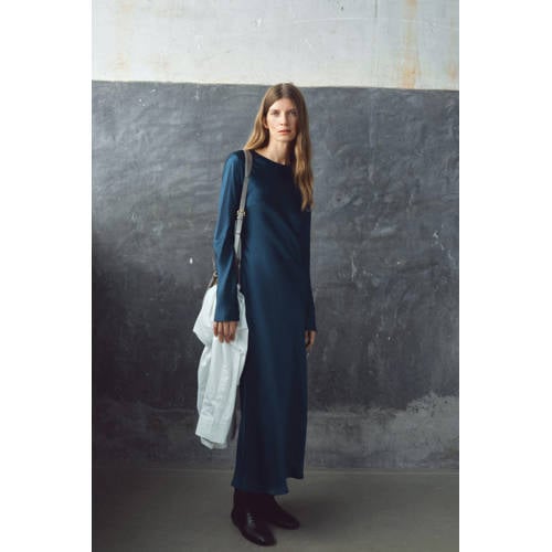 Mango satijnen maxi jurk marine afbeelding