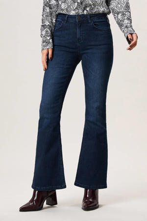flared jeans