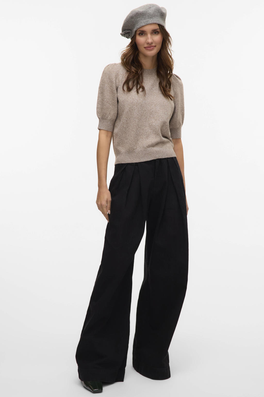 Ecru dames VERO MODA trui gebreid van polyester met effen, korte mouwen en ronde hals