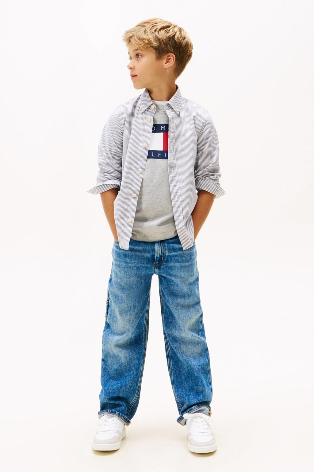 Donkerblauw en witte jongens Tommy Hilfiger overhemd van stretchkatoen met strepenprint, lange mouwen, klassieke kraag en knoopsluiting
