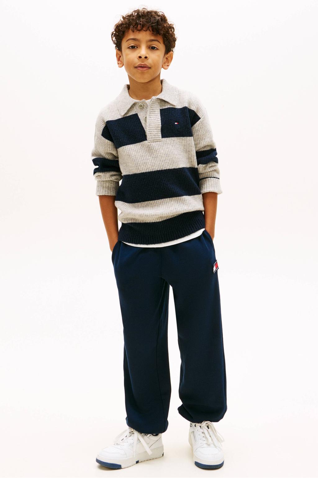 Donkerblauwe jongens en meisjes Tommy Hilfiger joggingbroek van sweat materiaal met elastische tailleband met koord en effen