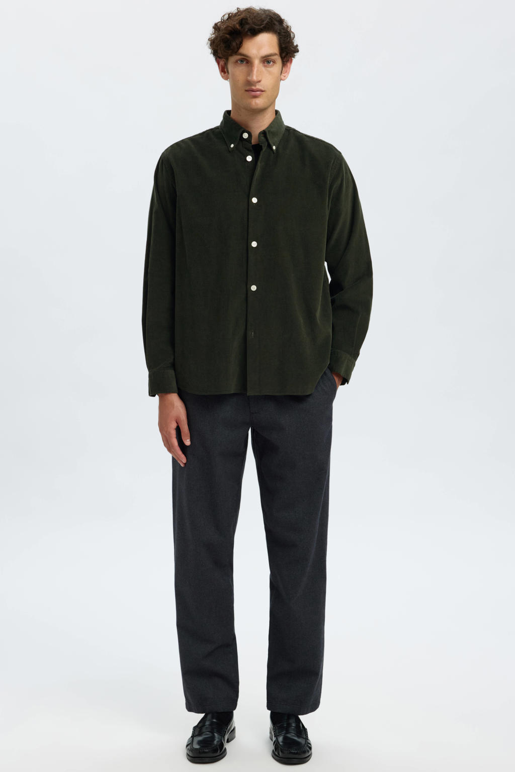 Donkergroene heren Selected regular casual overhemd van corduroy met effen, lange mouwen, button down sluiting en knoopsluiting