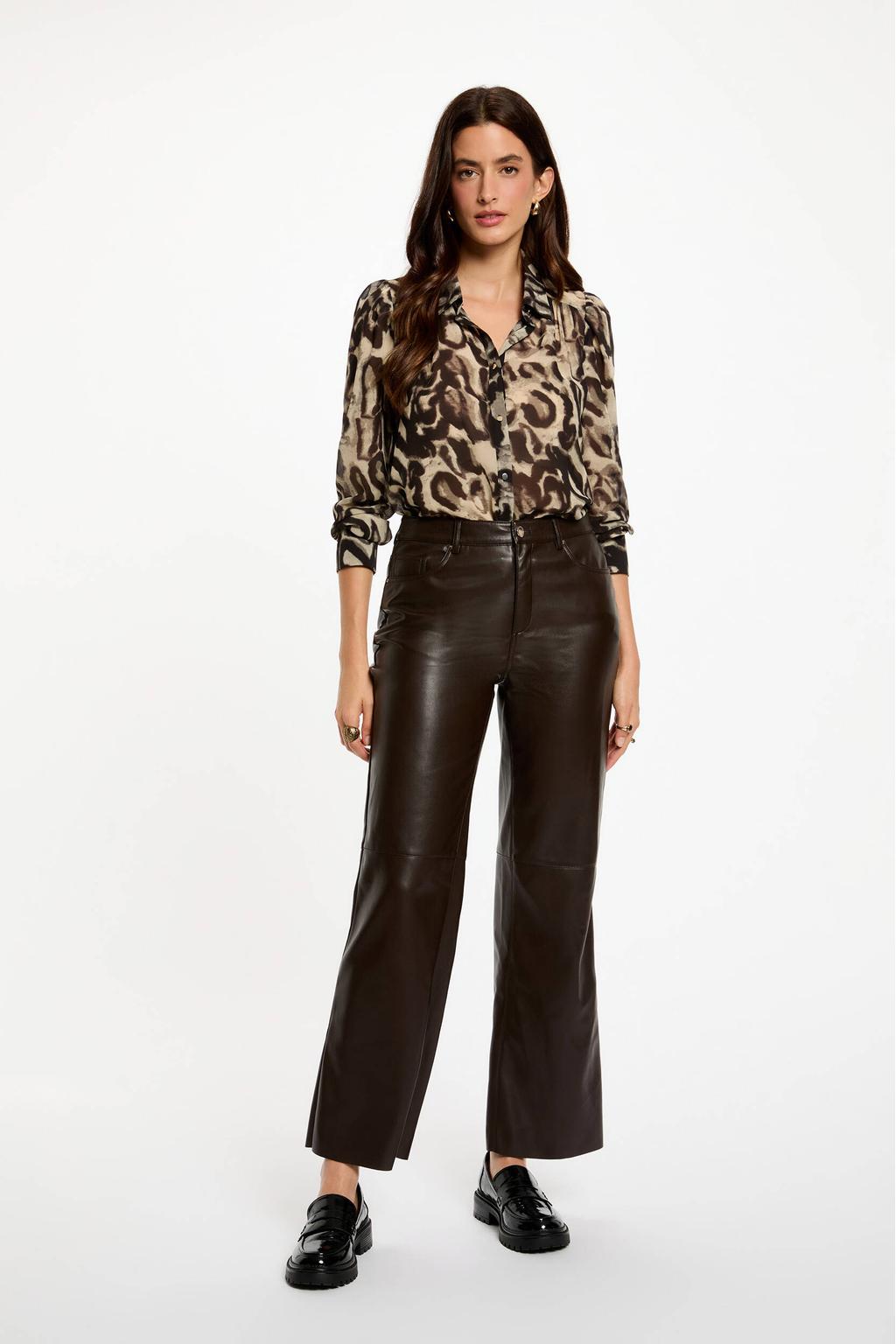 Beige en zwarte dames Morgan blouse van polyester met dierenprint, lange mouwen, klassieke kraag en knoopsluiting