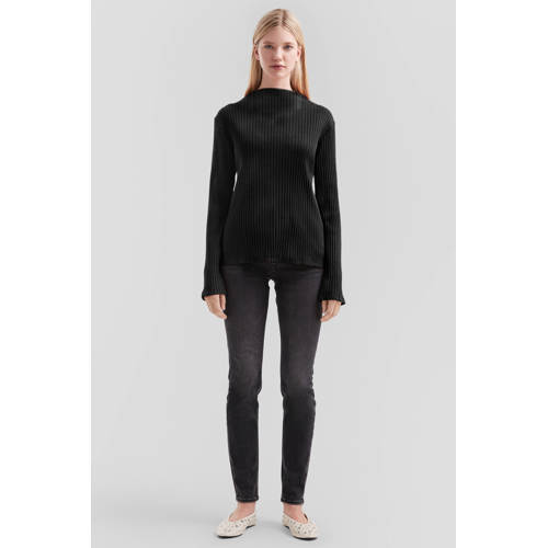 QS top zwart afbeelding
