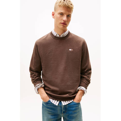 Tommy Jeans sweater donkerbruin afbeelding