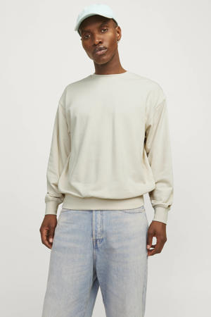 sweater ecru