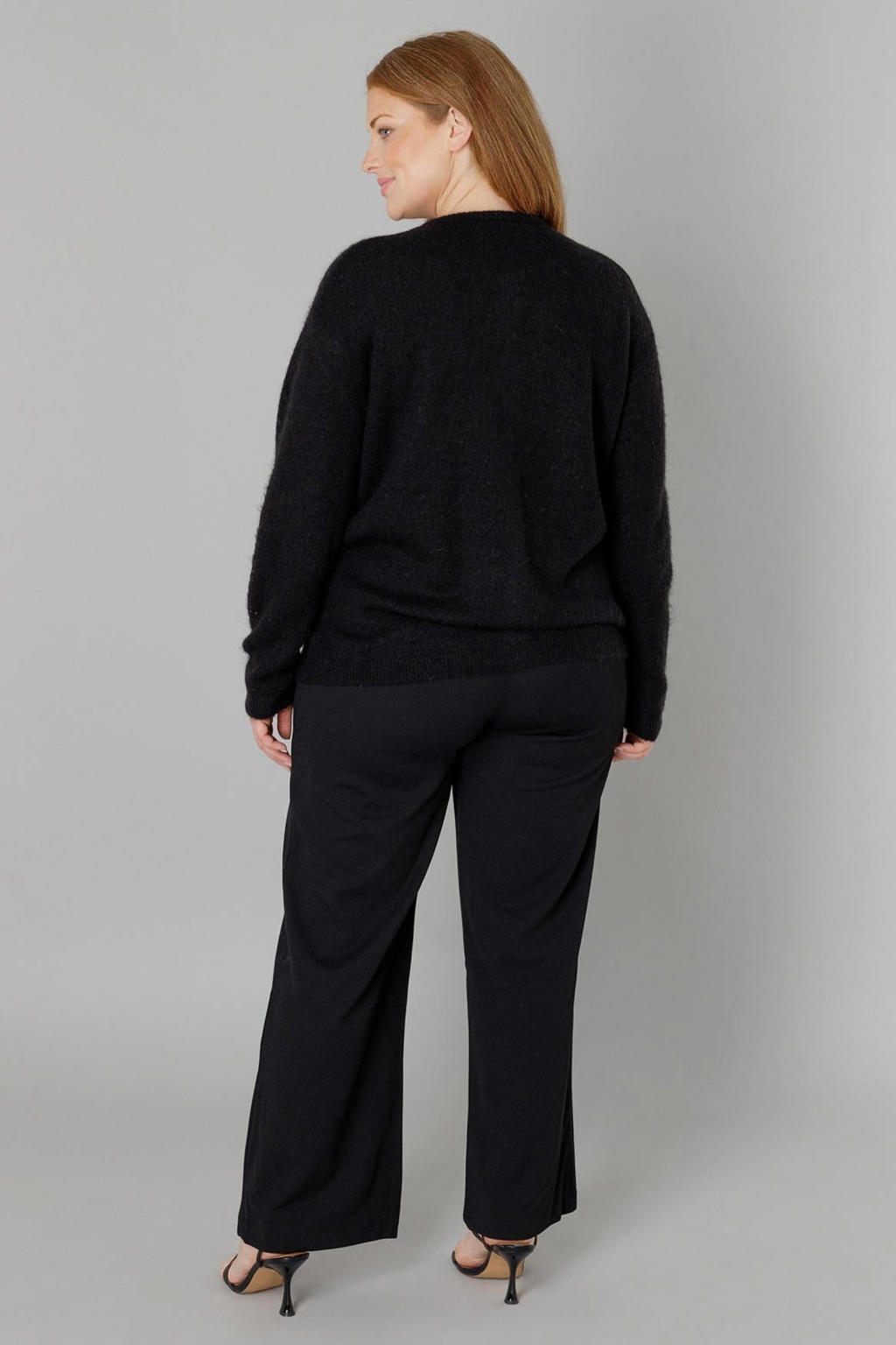 Zwarte dames Base Level Curvy cardigan van wol met effen, lange mouwen, ronde hals en knoopsluiting