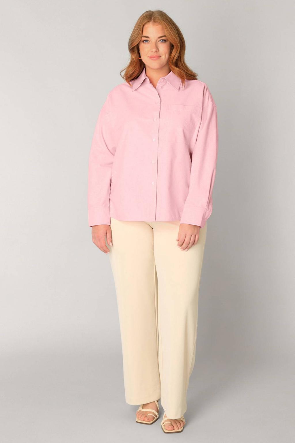 Lichtroze dames Base Level Curvy katoenen blouse met lange mouwen en klassieke kraag