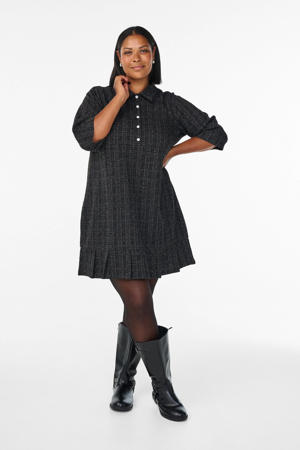 Viscose midi-jurk met smok - Wit - Maat 40-64 Viscose midi-jurk met smok - Wit - Maat 40-64