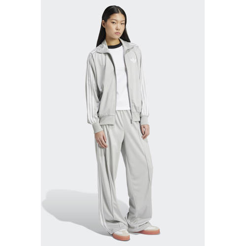 adidas Originals trainingsbroek Firebird Loose lichtgrijs afbeelding
