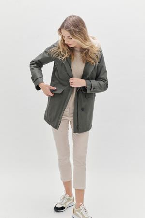 parka kaki