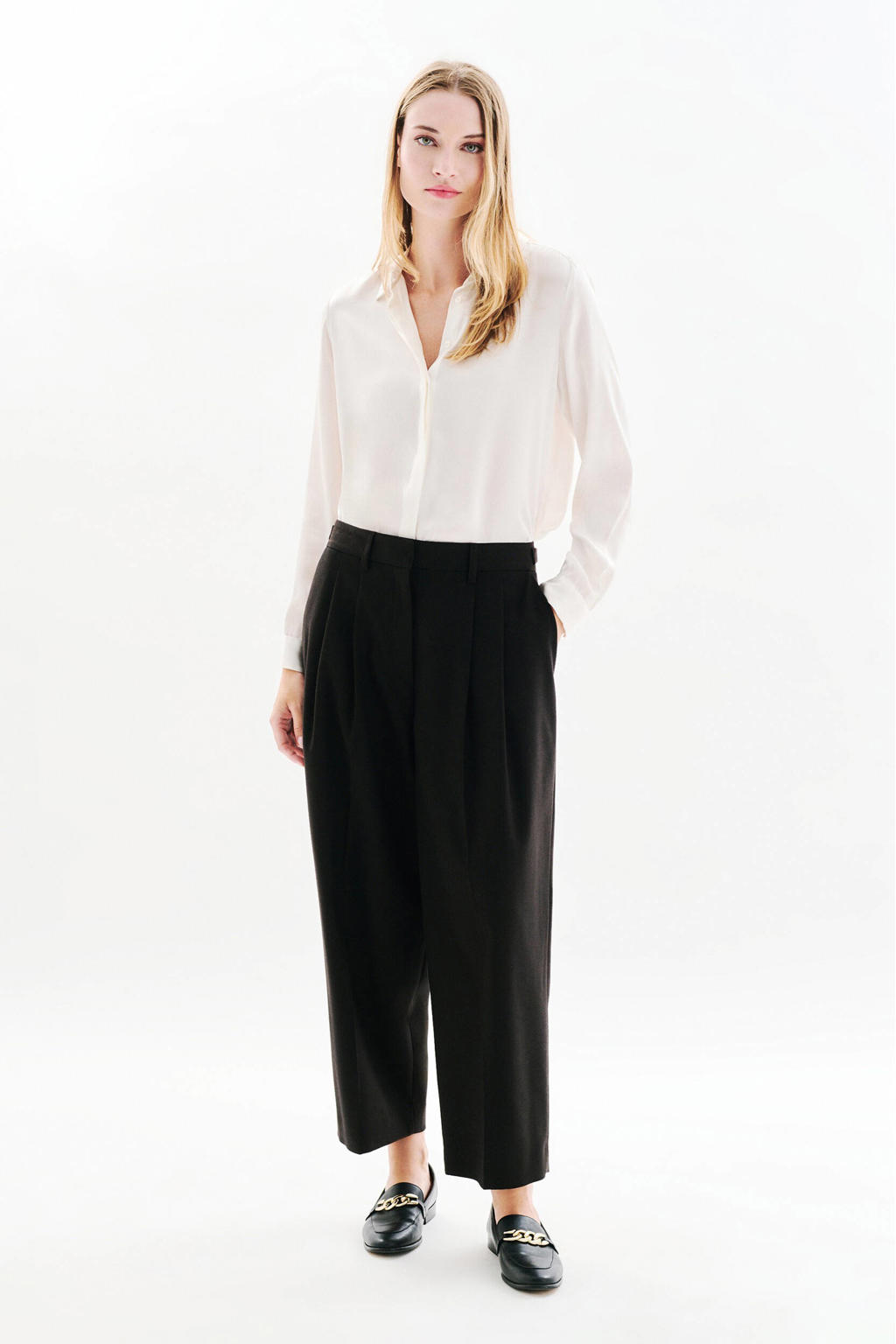 Zwarte dames Caroll baggy regular waist broek van viscose met rits- en knoopsluiting en effen
