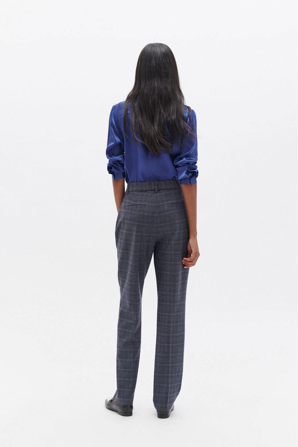 Blauwe dames Caroll zijden blouse met effen, lange mouwen, klassieke kraag en knoopsluiting