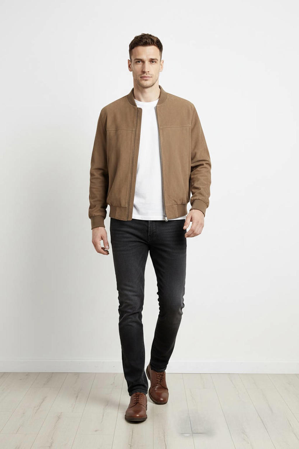 Lichtbruine heren Goosecraft suede bomberjack met effen, lange mouwen, opstaande kraag, ritssluiting en geribde boorden