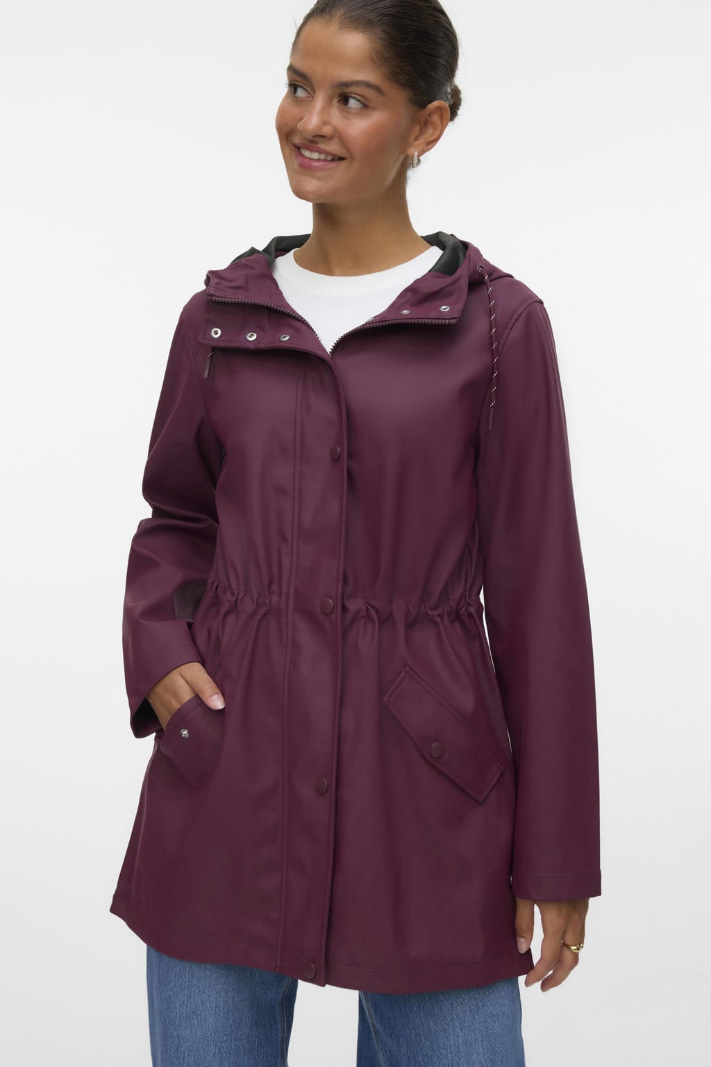 Donkervioletkleurige dames VERO MODA regenjas van polyester met effen, lange mouwen, capuchon, rits- en drukknoopsluiting en tunnelkoord