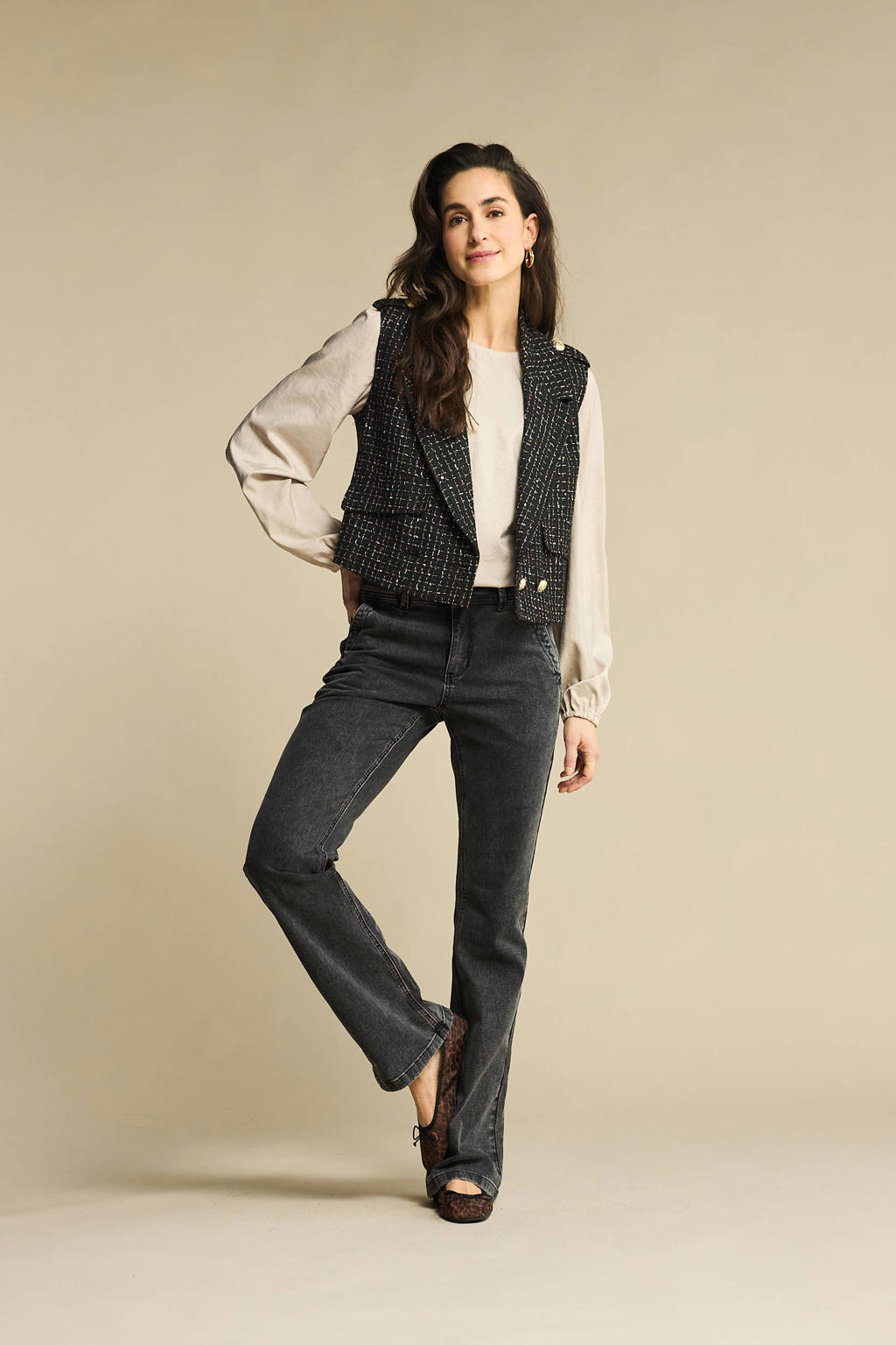 Black denim dames Red Button high waist flared jeans black van denim met rits- en knoopsluiting en effen