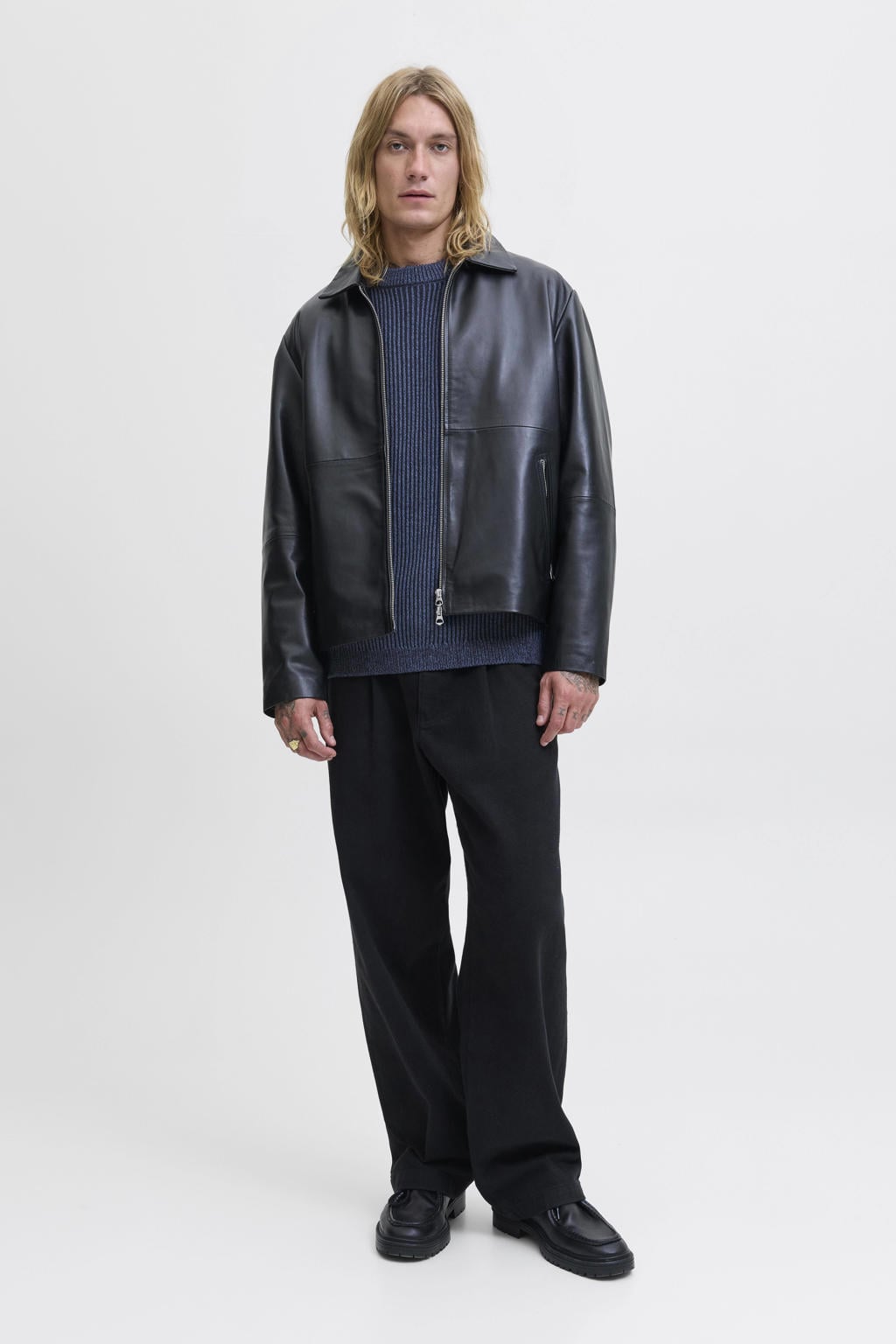 Donkerblauwe heren JACK & JONES ESSENTIALS trui rib gebreid van katoen met effen, lange mouwen en ronde hals