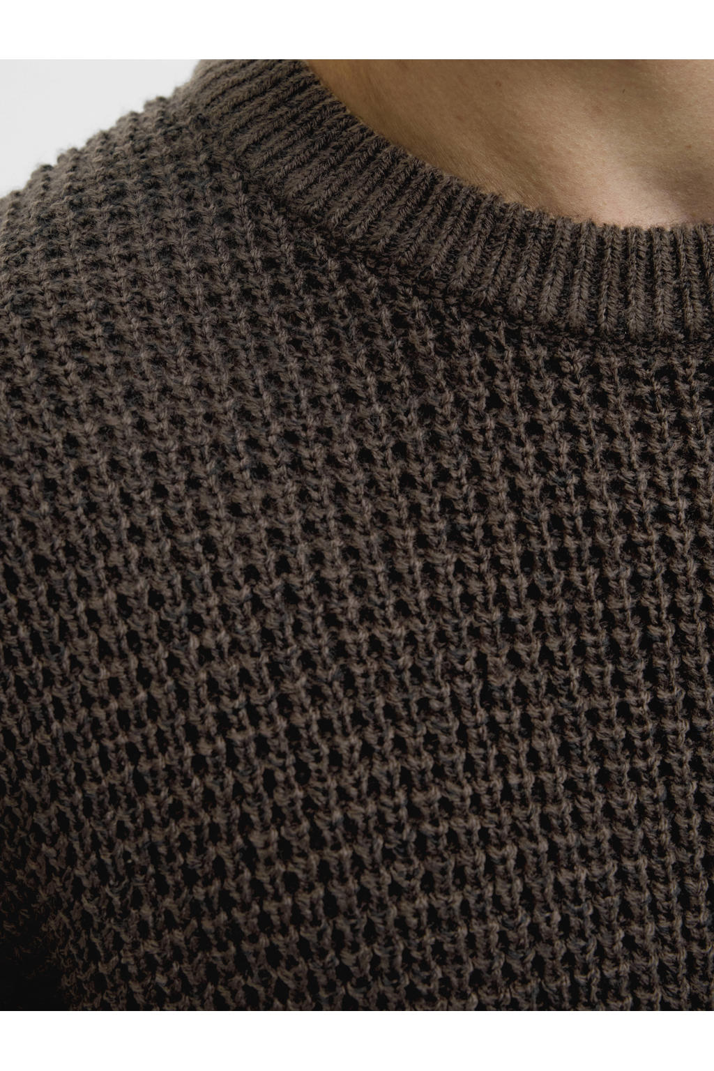 Donkerblauwe heren JACK & JONES trui grof gebreid van acryl met melée print en lange mouwen