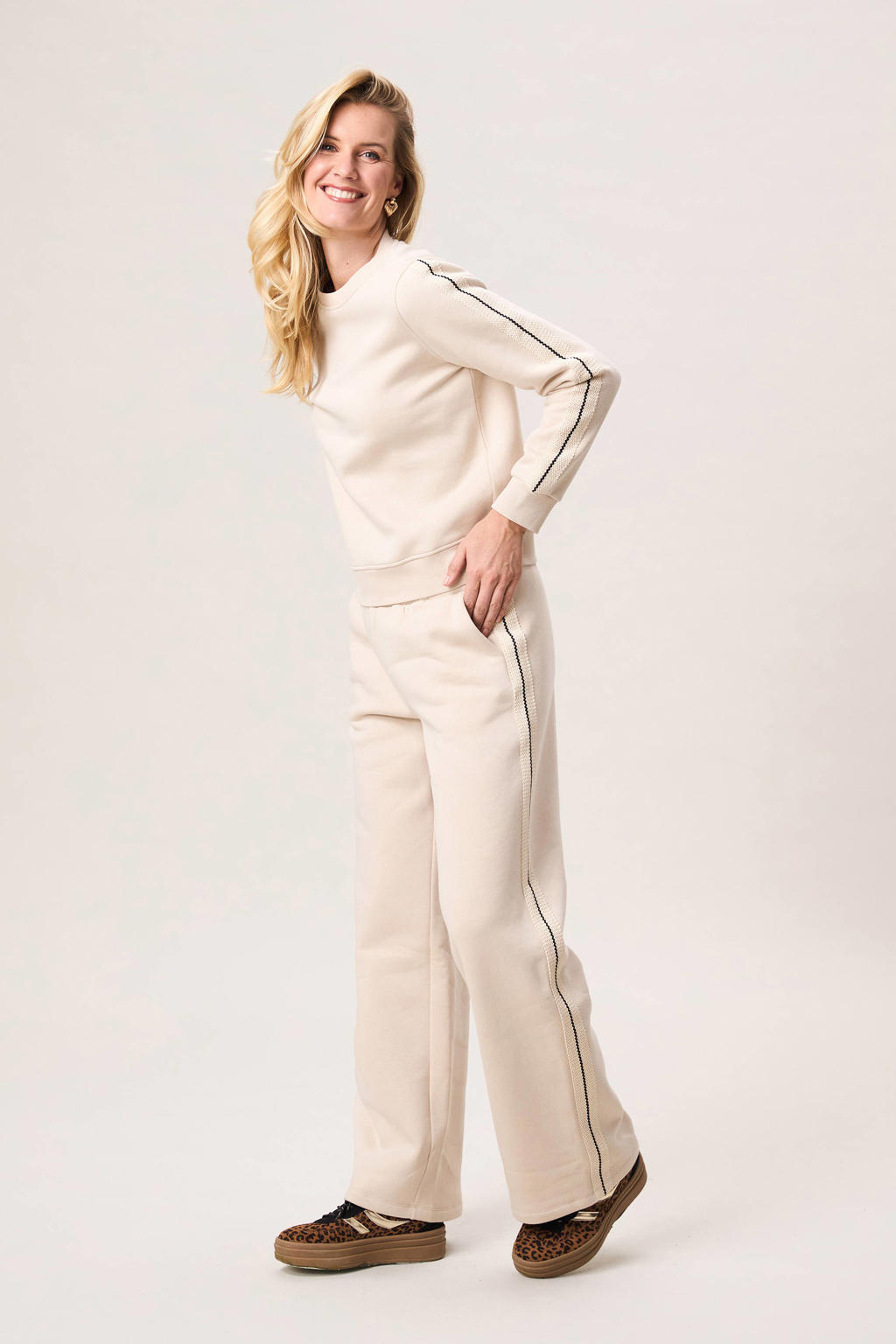 Beige dames Miss Etam wide leg high waist joggingbroek van sweat materiaal met elastische tailleband met koord en effen