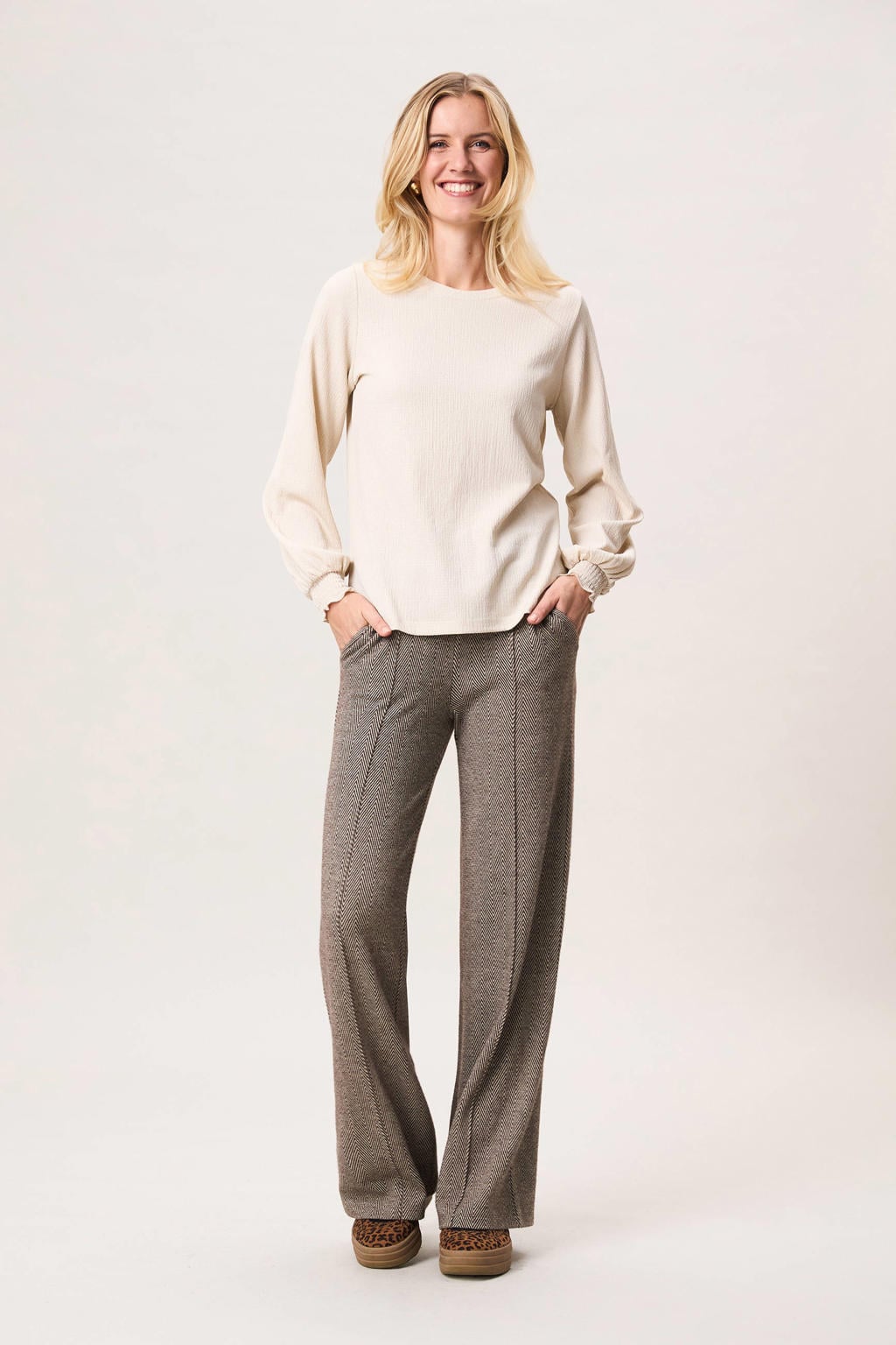 Beige dames Miss Etam top van polyester met lange mouwen, ronde hals en smockwerk