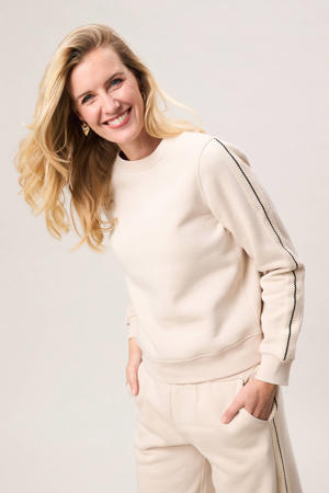 sweater beige