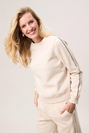 sweater beige