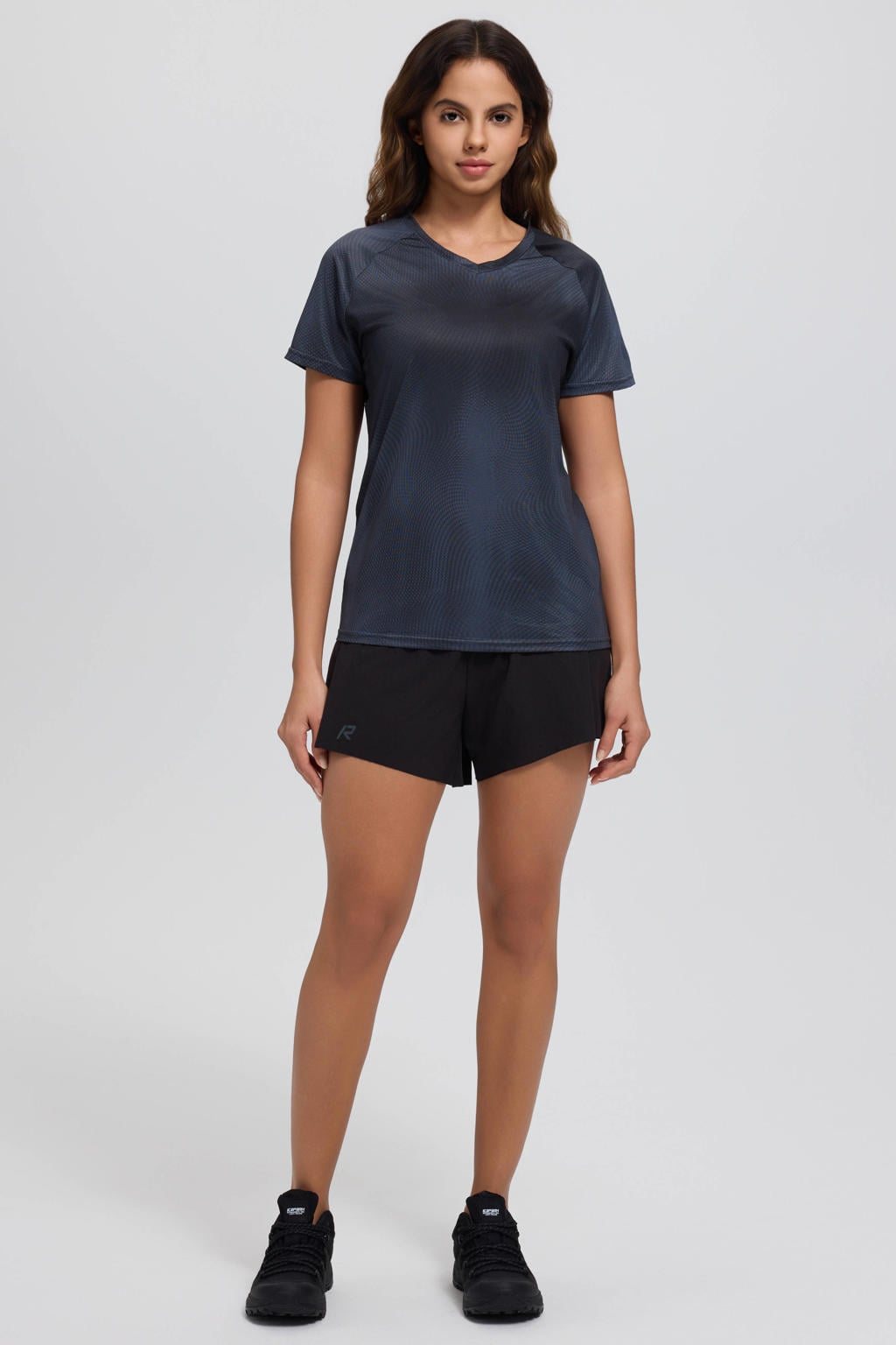 Zwart en grijze dames Rukka hardloopshirt Muuko Print van polyester met korte mouwen en V-hals