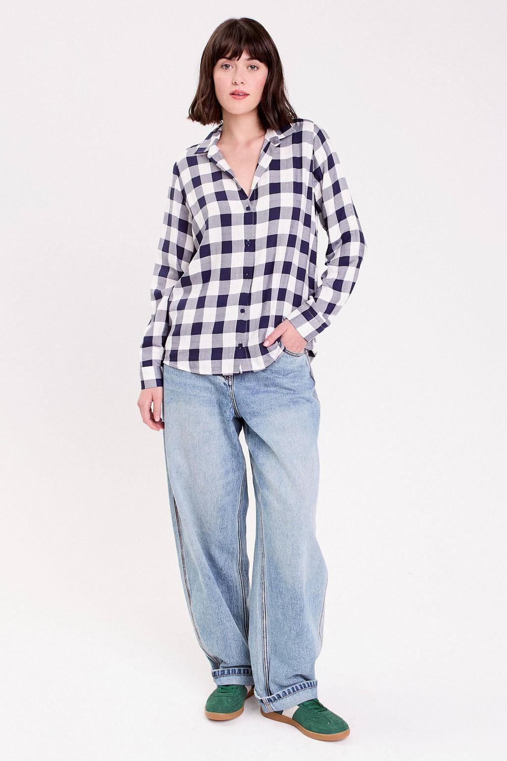 Blauw en witte dames Cache Cache blouse van viscose met ruitenprint, lange mouwen, polo kraag en knoopsluiting