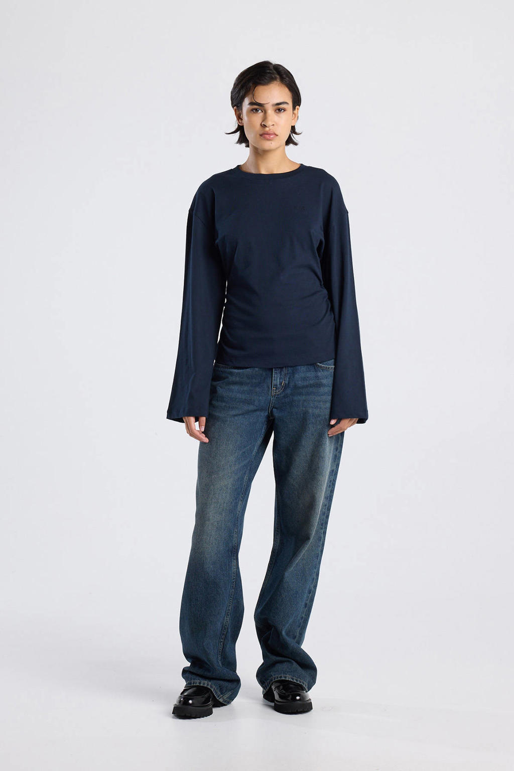 Blauwe dames America Today top met effen, lange mouwen, ronde hals en plooien