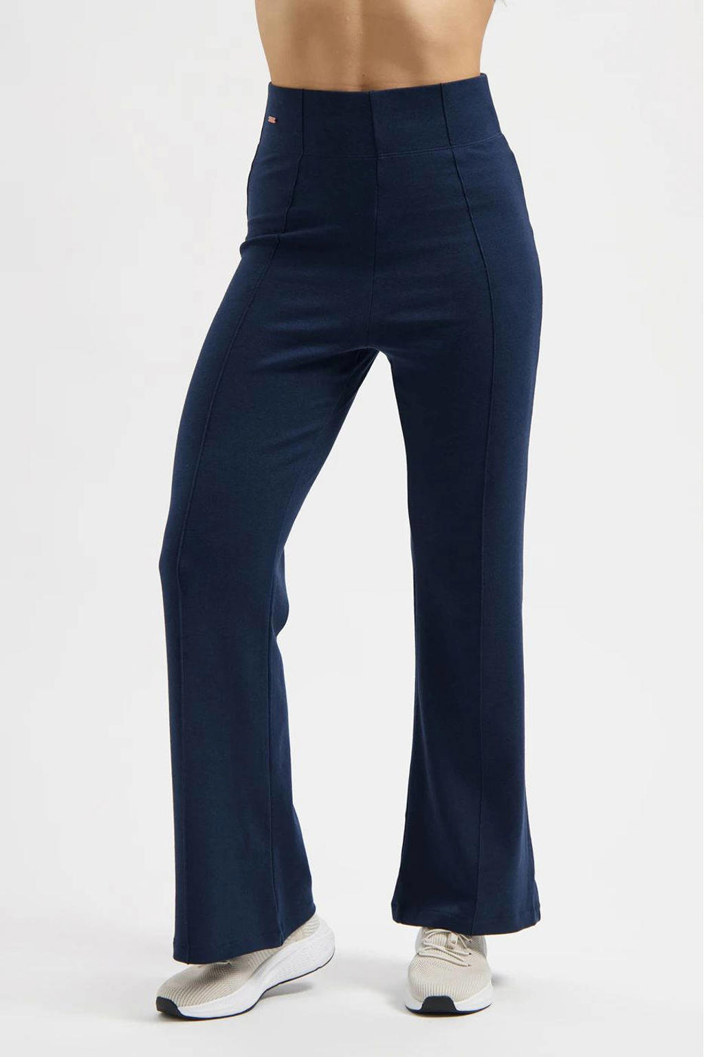 Donkerblauwe dames Urban Goddess yoga sportbroek Cayha van katoen met flared pijpen en regular waist