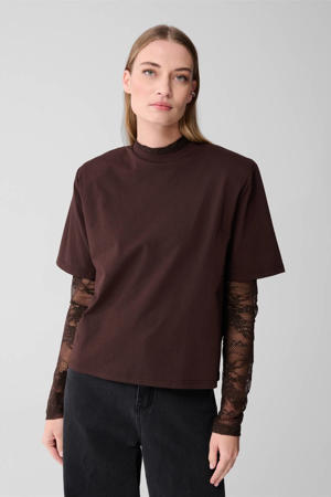 T-shirt bruin
