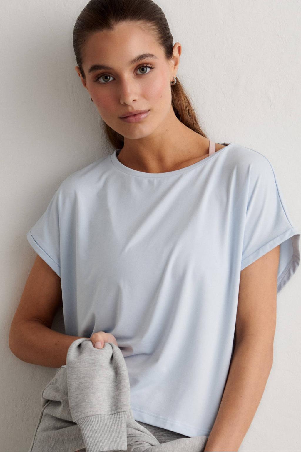 Lichtblauwe dames Aim'n sportshirt Soft Basic van polyester met korte mouwen en ronde hals
