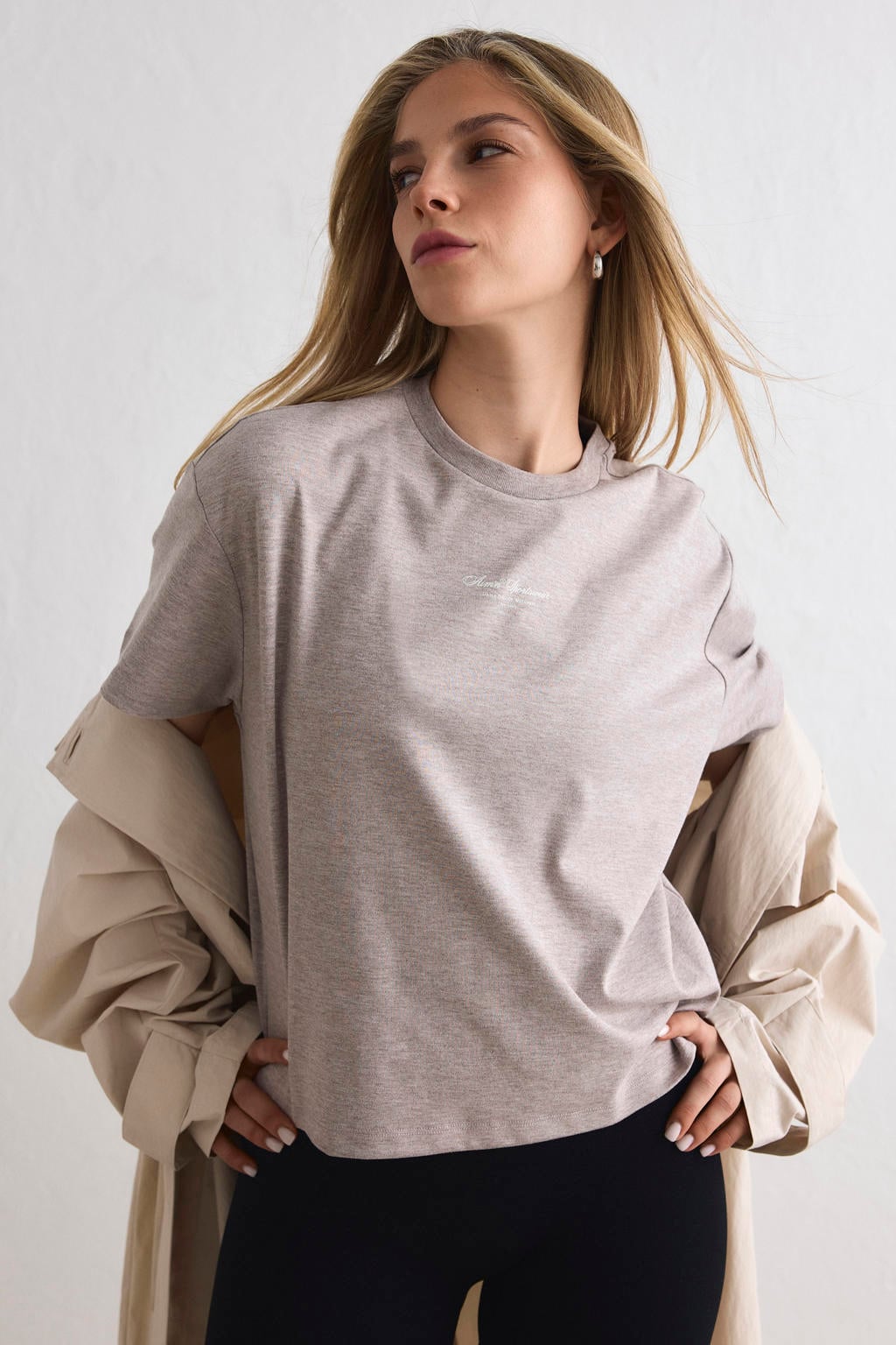 Taupe dames Aim'n sportshirt Boxy van katoen met korte mouwen en ronde hals
