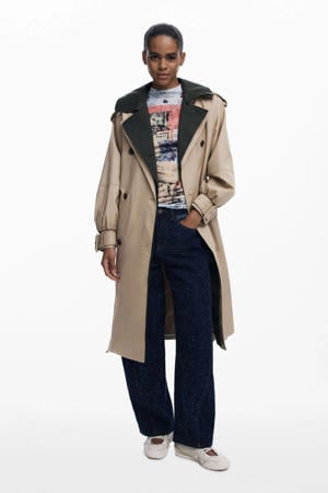 trenchcoat beige