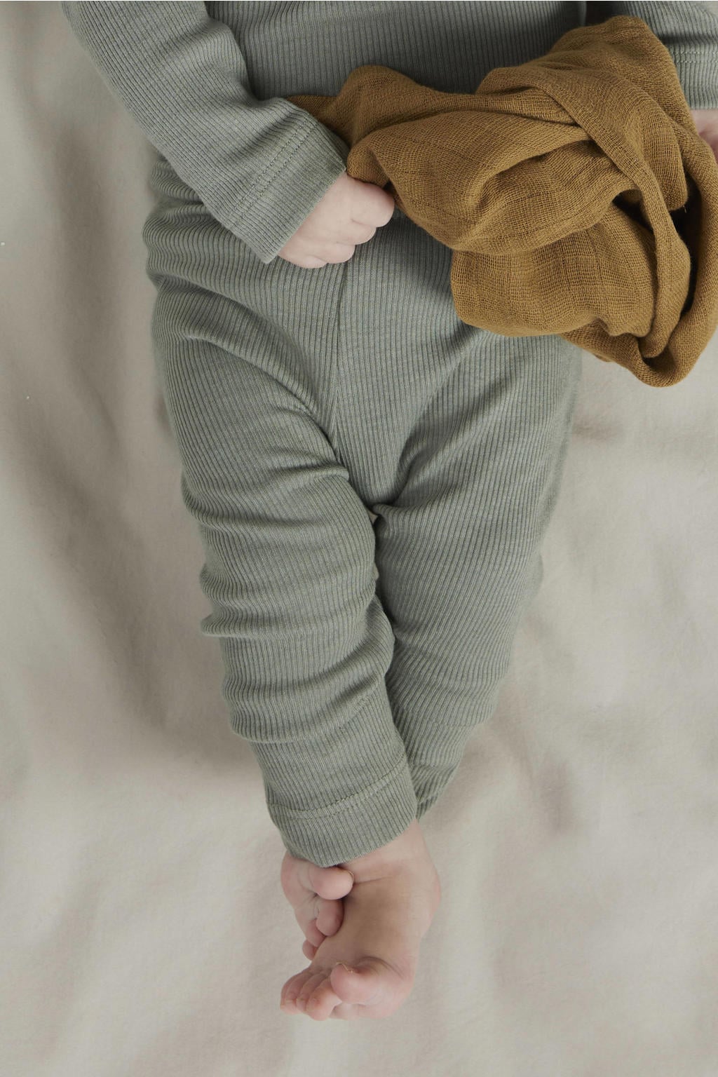 Grijsblauwe NAME IT BABY skinny babybroek van stretchkatoen met regular waist, elastische inzet en effen