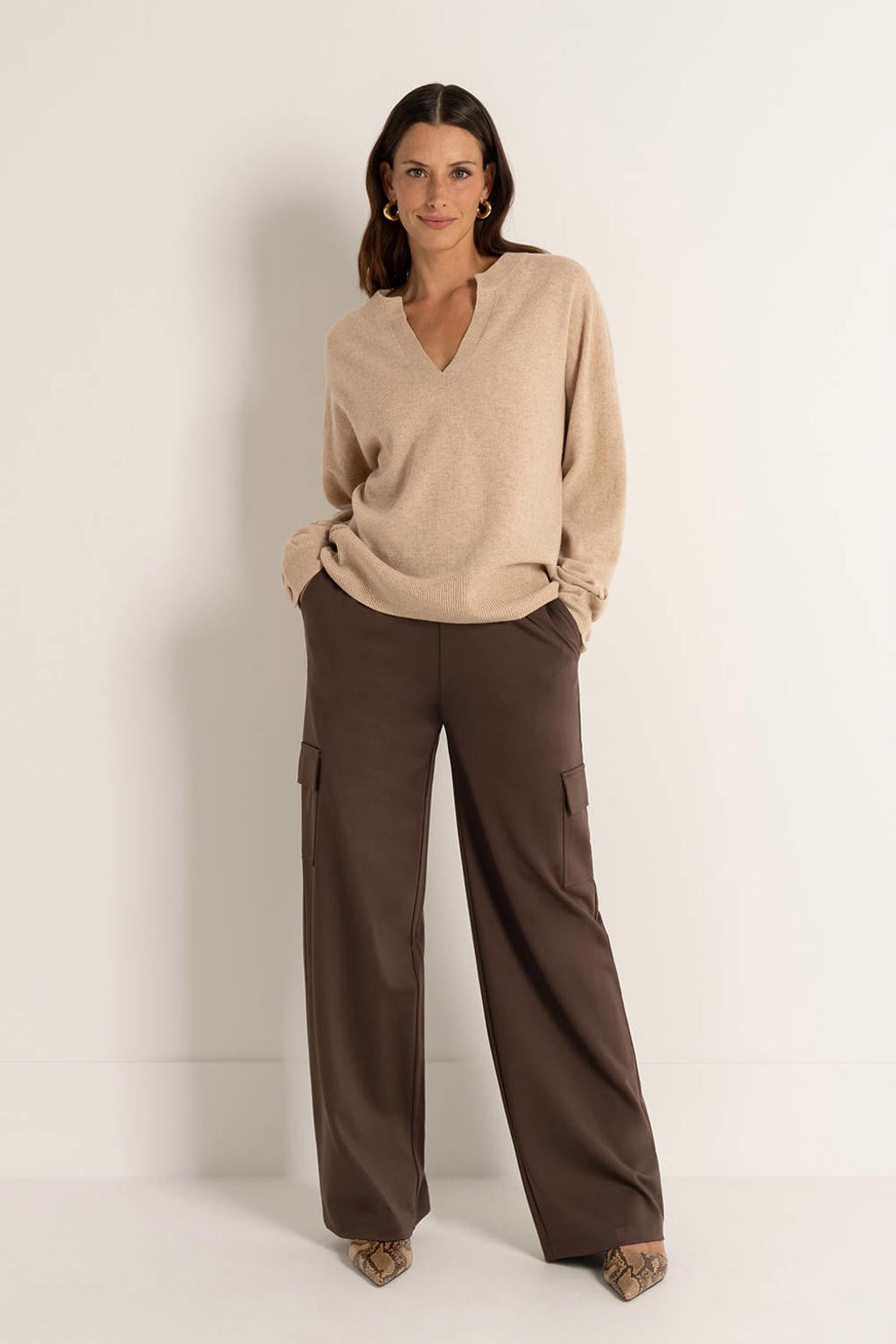 Donkerblauwe dames Claudia Sträter flared high waist cargo broek van viscose met rits- en knoopsluiting en effen