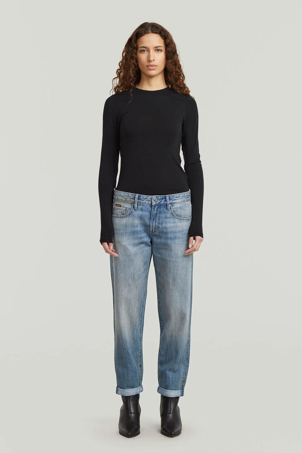 Medium blue denim dames G-STAR boyfriend jeans van katoen met low waist, rits- en drukknoopsluiting en effen