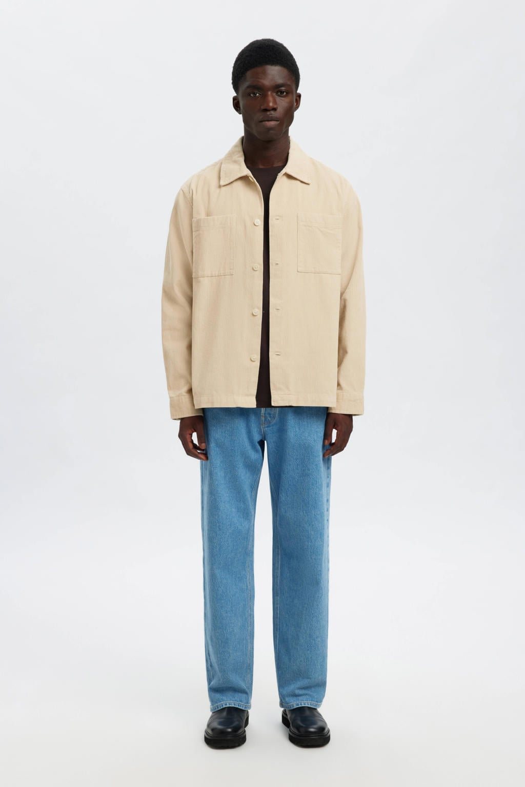 Beige heren Selected regular casual overhemd van corduroy met effen, lange mouwen, klassieke kraag en knoopsluiting